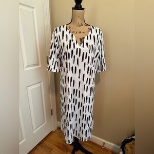 NWOT Women‘s Shift Dress Midi White Half Sleeve Print Summer Spring Size XL
